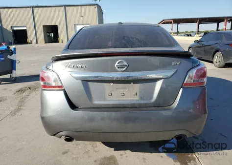 2015 Nissan Altima 2.5 из США, поврежденный, VIN 1N4AL3AP3FC498569